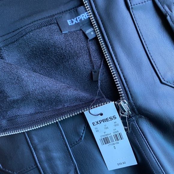 Faux leather skirt - Picture 3 of 3